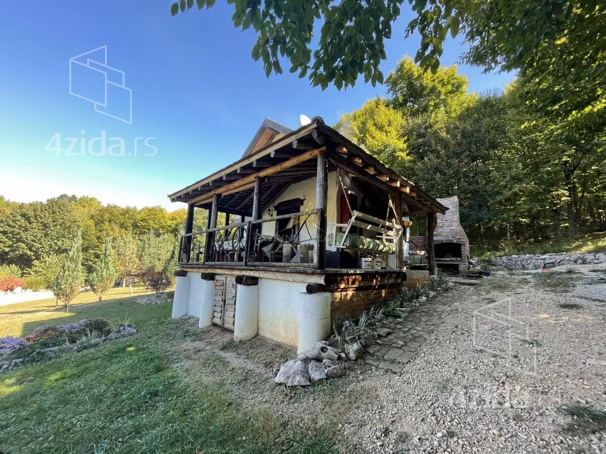 Kuća | 4zida