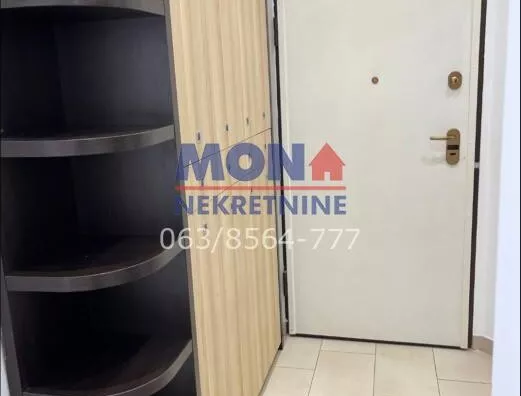 Šestosoban stan | 4zida