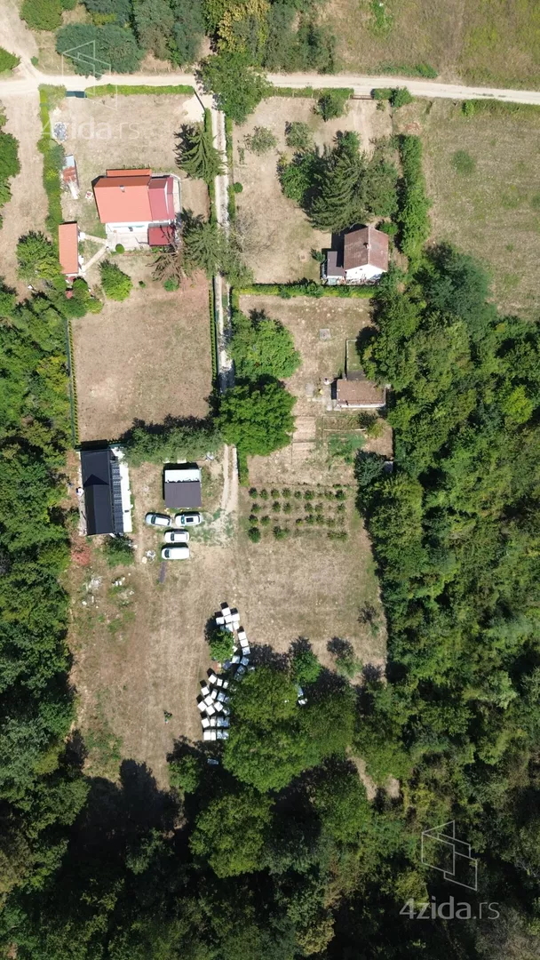 Građevinsko zemljište | 4zida