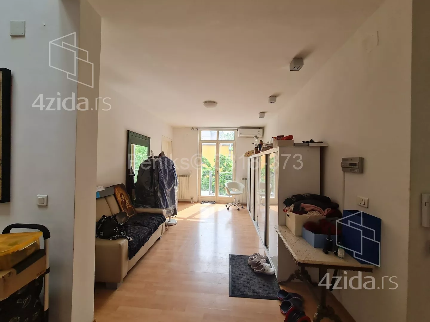 Šestosoban stan | 4zida