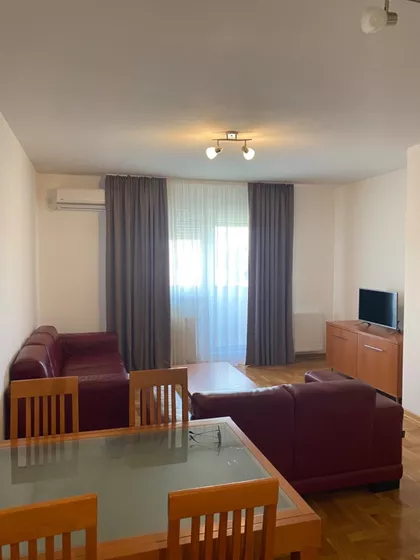 Milorada Jovanovica 33 | 4zida.rs