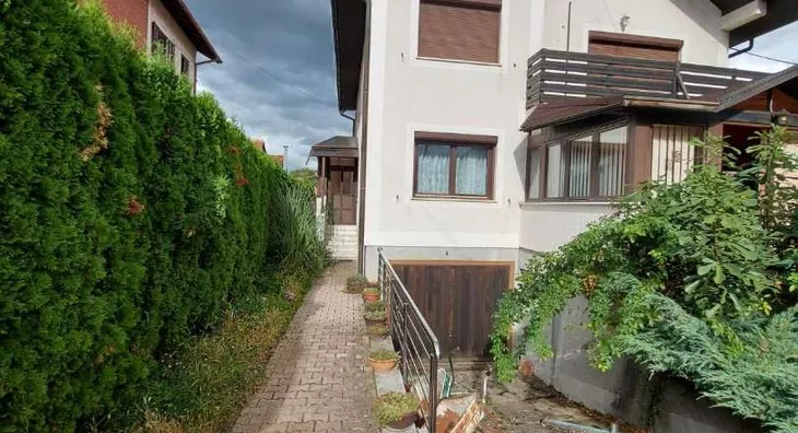 3-etažna kuća | 4zida