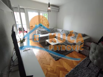 Rentgenova | 4zida.rs