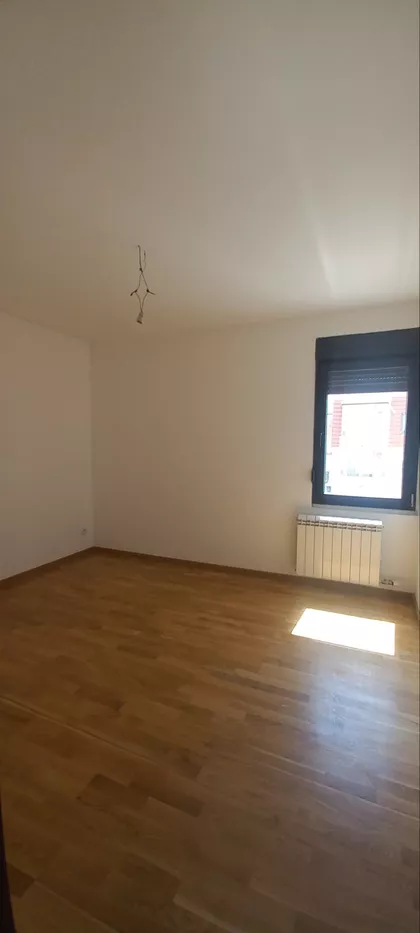 Trg Mučenika | 4zida.rs