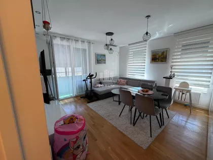 Bulevar Patrijarha Pavla (Somborski Bulevar) | 4zida.rs