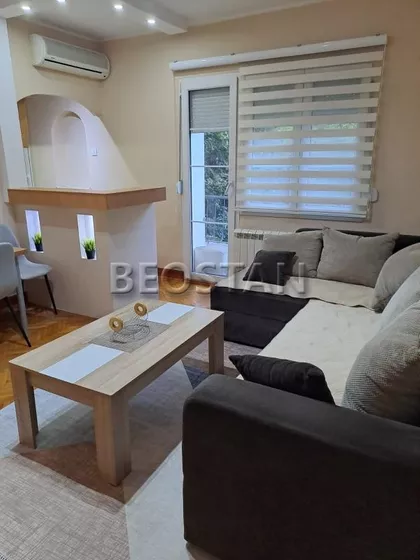 Otona Zupancica | 4zida.rs