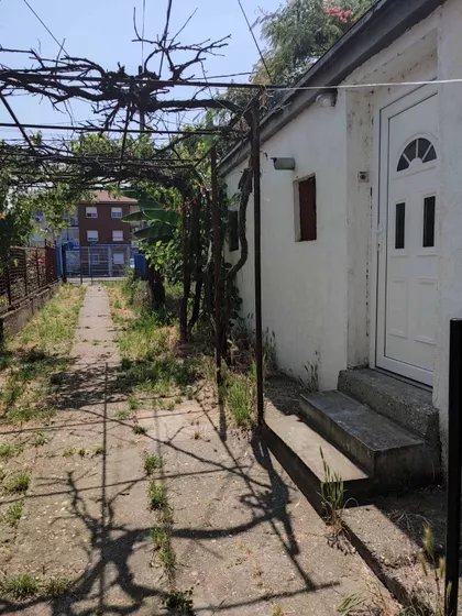 Pregrevica | 4zida.rs