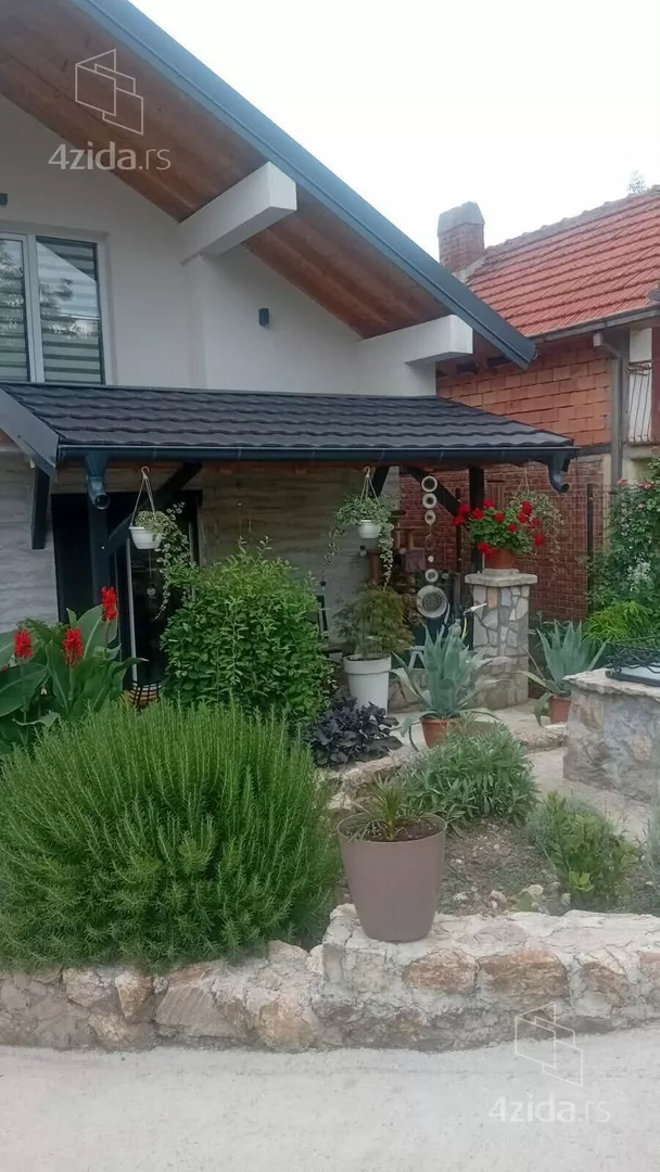 3-etažna kuća | 4zida