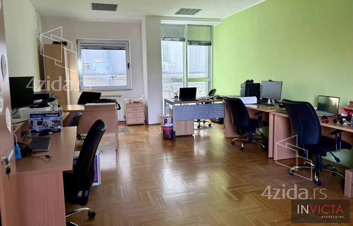 Poslovni prostor | 4zida