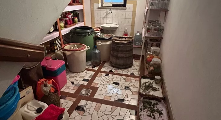 4-etažna kuća | 4zida