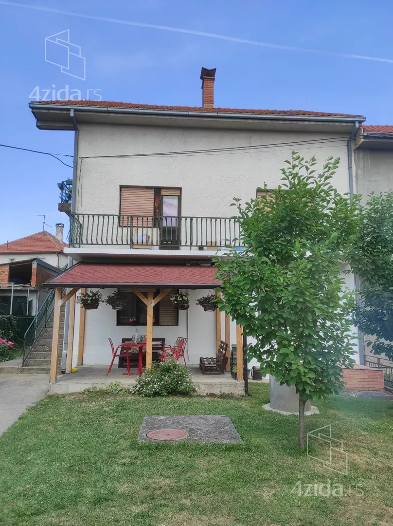 3-etažna kuća | 4zida