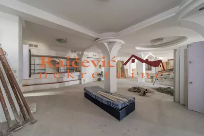 Labudovo brdo | 4zida.rs