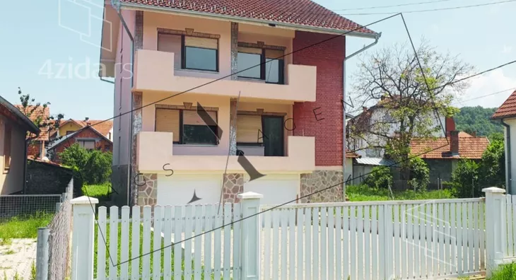 4-etažna kuća | 4zida