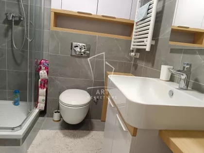 Tadije Sondermajera | 4zida.rs