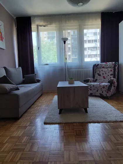 Šesnaestog Oktobra 19 | 4zida.rs