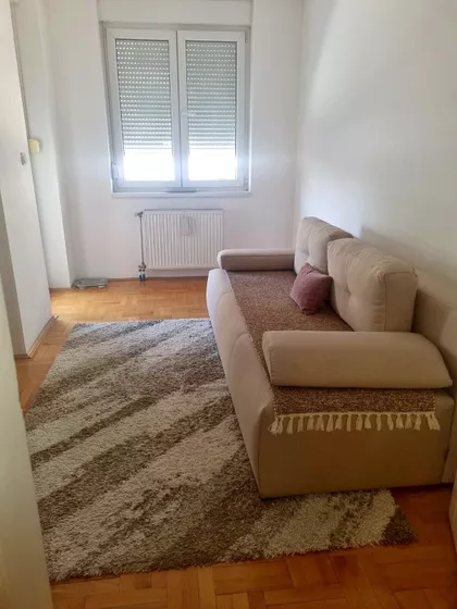 Romanijska 15 | 4zida.rs