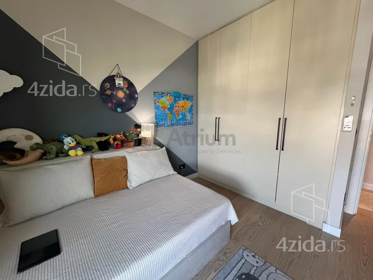 Četvorosoban stan | 4zida