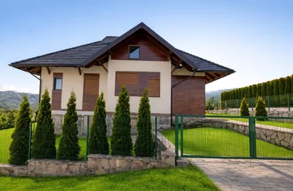 Velanski Gaj | 4zida.rs