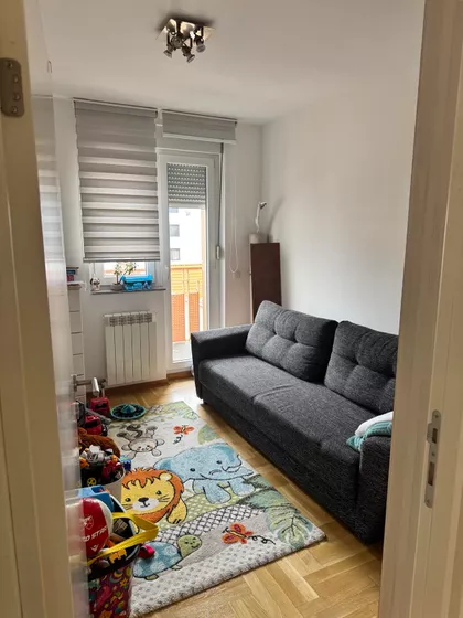 Učiteljsko Naselje | 4zida.rs