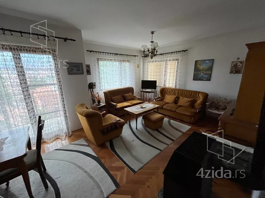 3-etažna kuća | 4zida