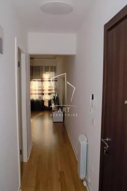 Vojvode Dobrnjca | 4zida.rs