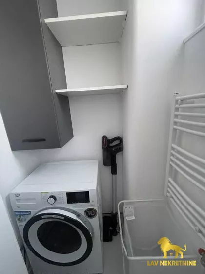 ZMAJ JOVINA | 4zida.rs