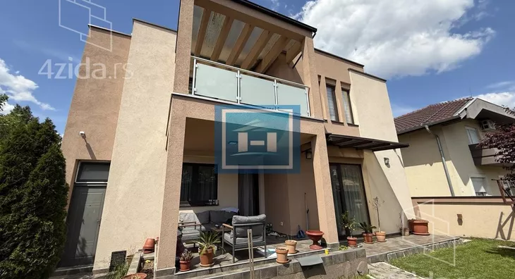 Kuća | 4zida