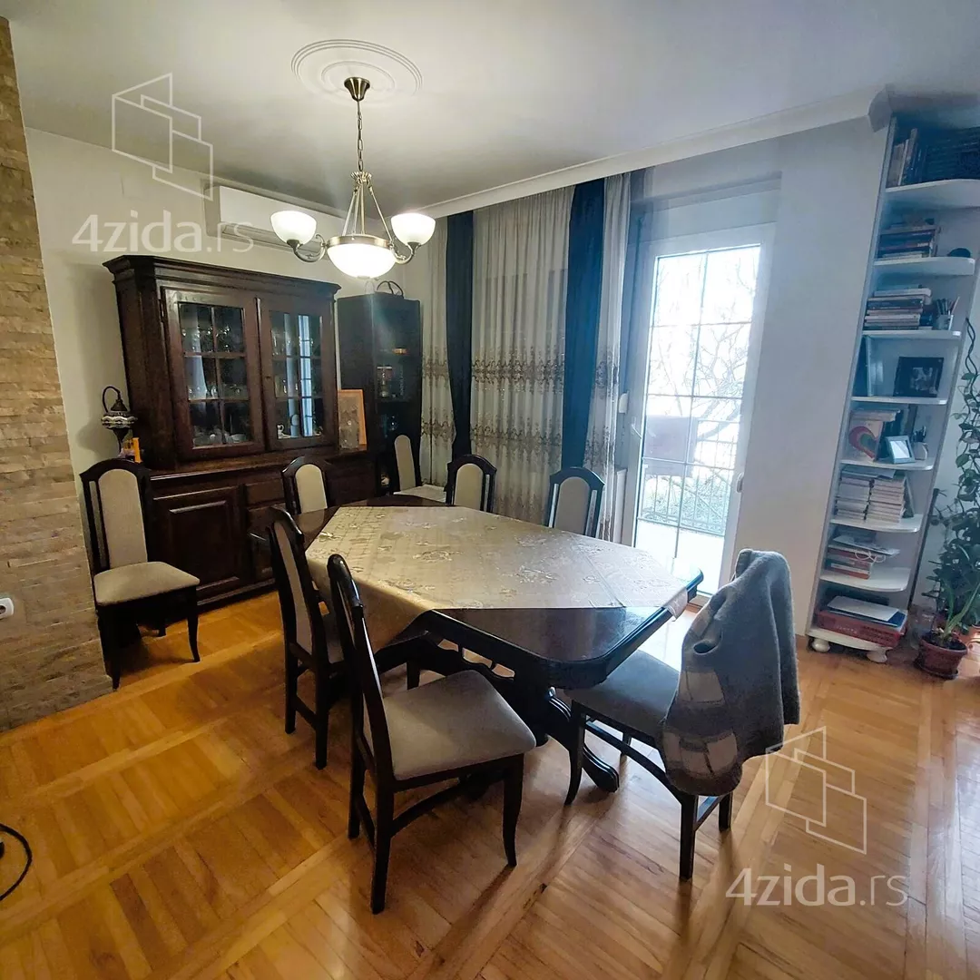 3-etažna kuća | 4zida