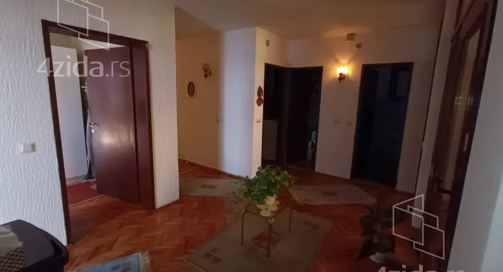 3-etažna kuća | 4zida