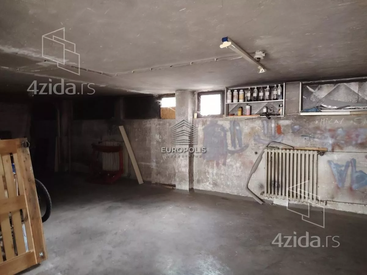 Garaža/Parking | 4zida