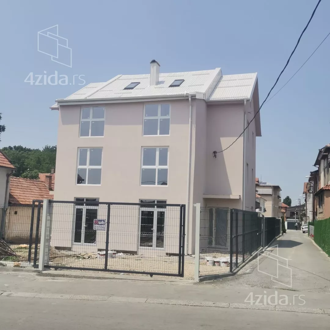 Poslovni prostor | 4zida