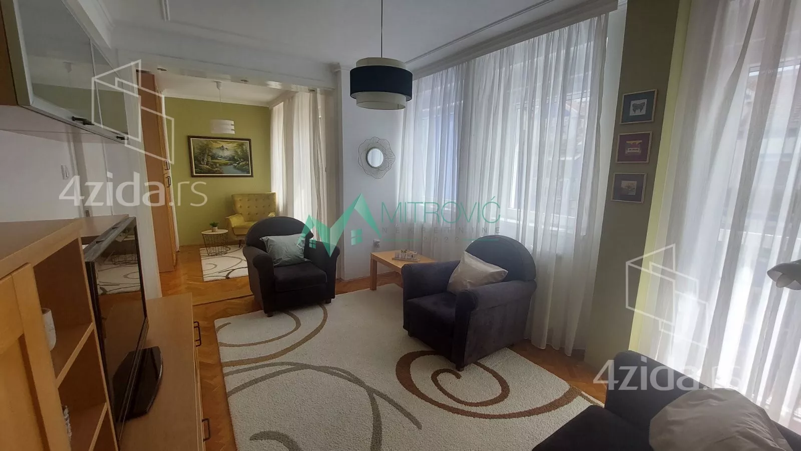 Troiposoban stan | 4zida