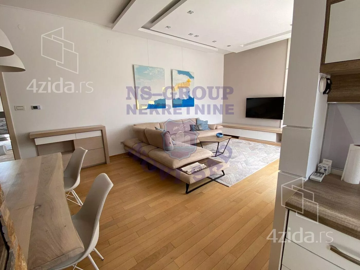 Troiposoban stan | 4zida