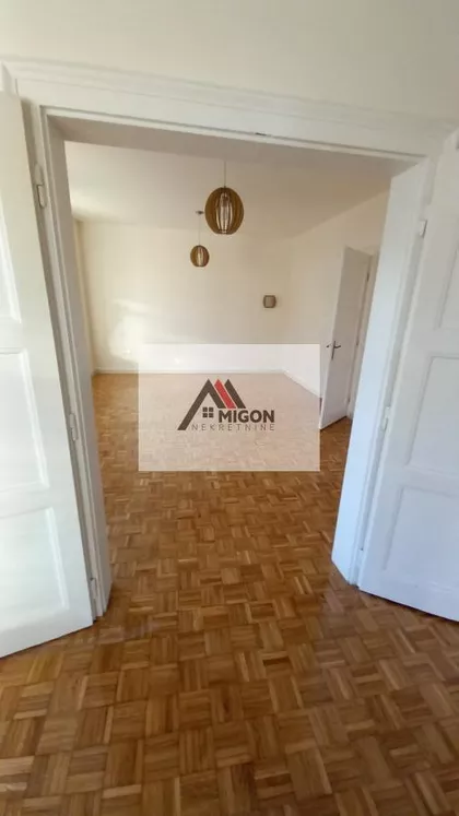 Botanička Bašta | 4zida.rs