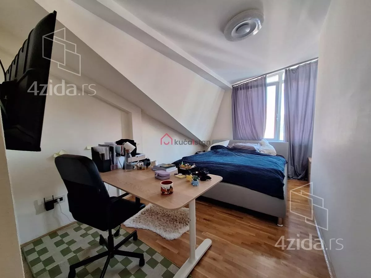 Troiposoban stan | 4zida