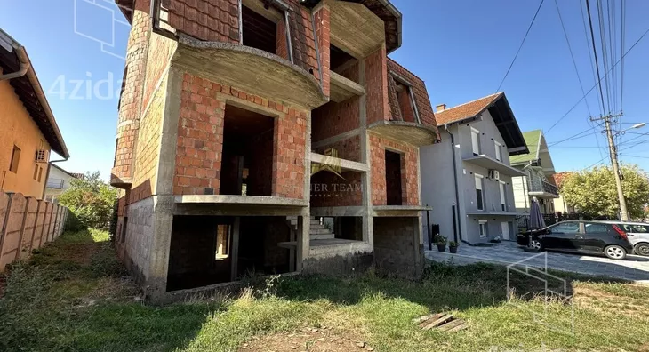 Kuća | 4zida