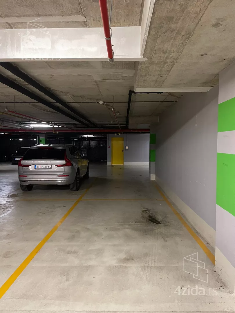 Parking | 4zida
