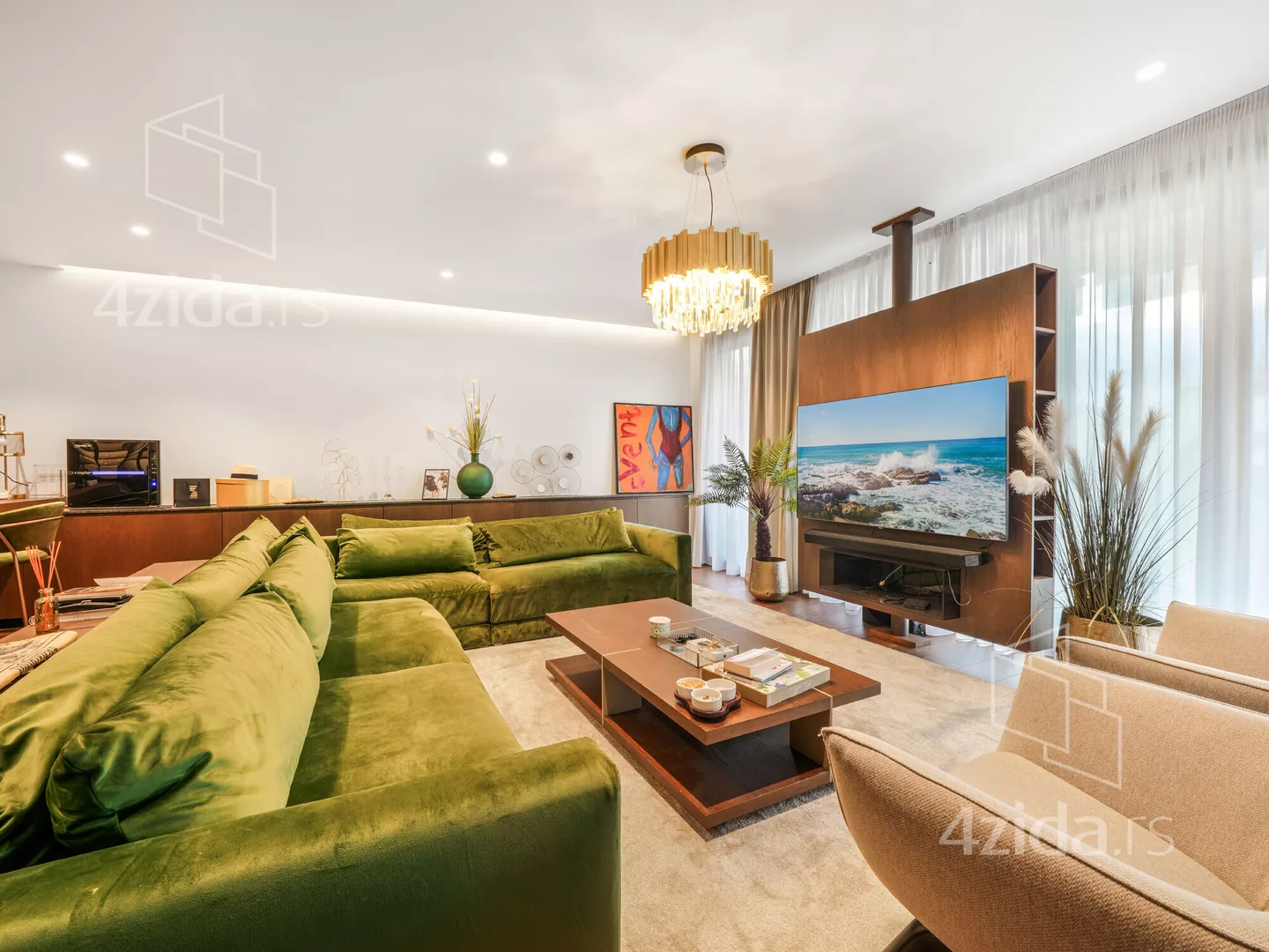 Četvorosoban stan | 4zida