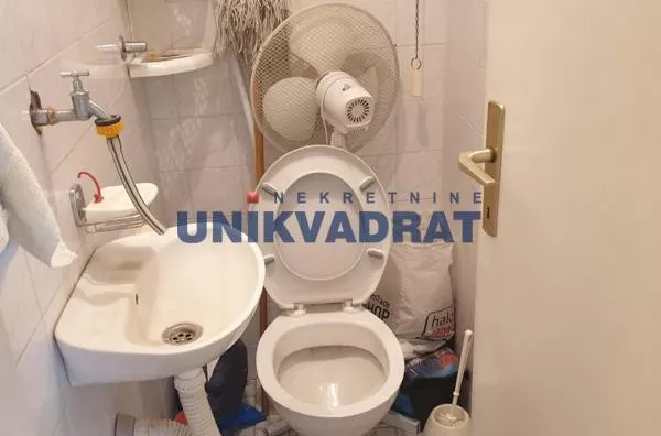 Šestosoban stan | 4zida