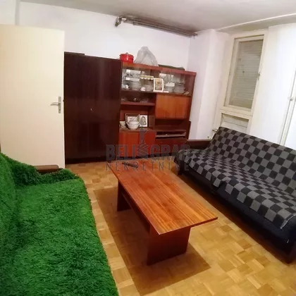 Jovana Stojsavljevića | 4zida.rs