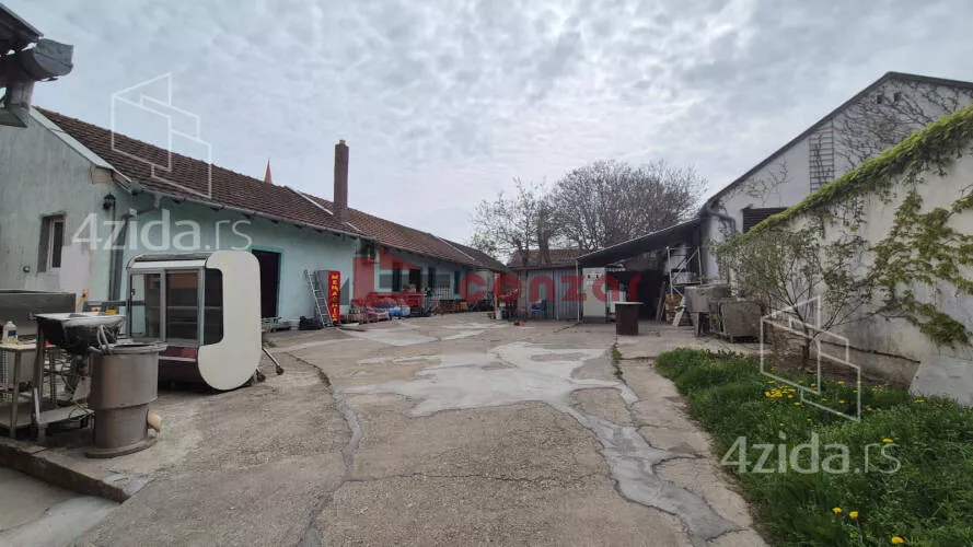 Poslovna zgrada | 4zida