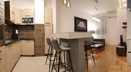 Crveni Krst Vračar | 4zida.rs