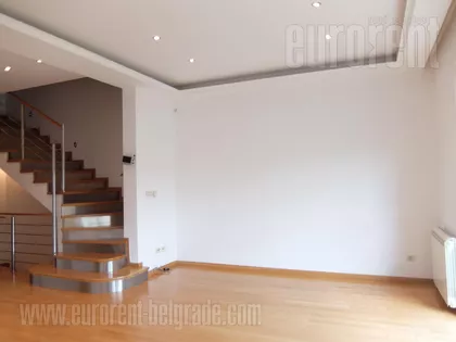 DEDINJE BELI DVOR | 4zida.rs