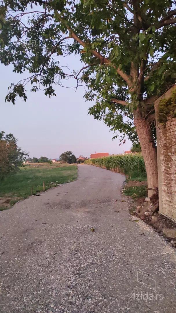 Građevinsko zemljište | 4zida