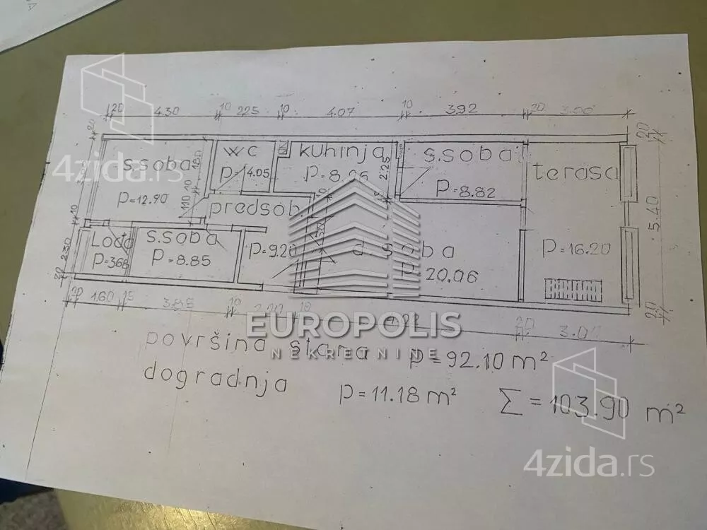 Troiposoban stan | 4zida