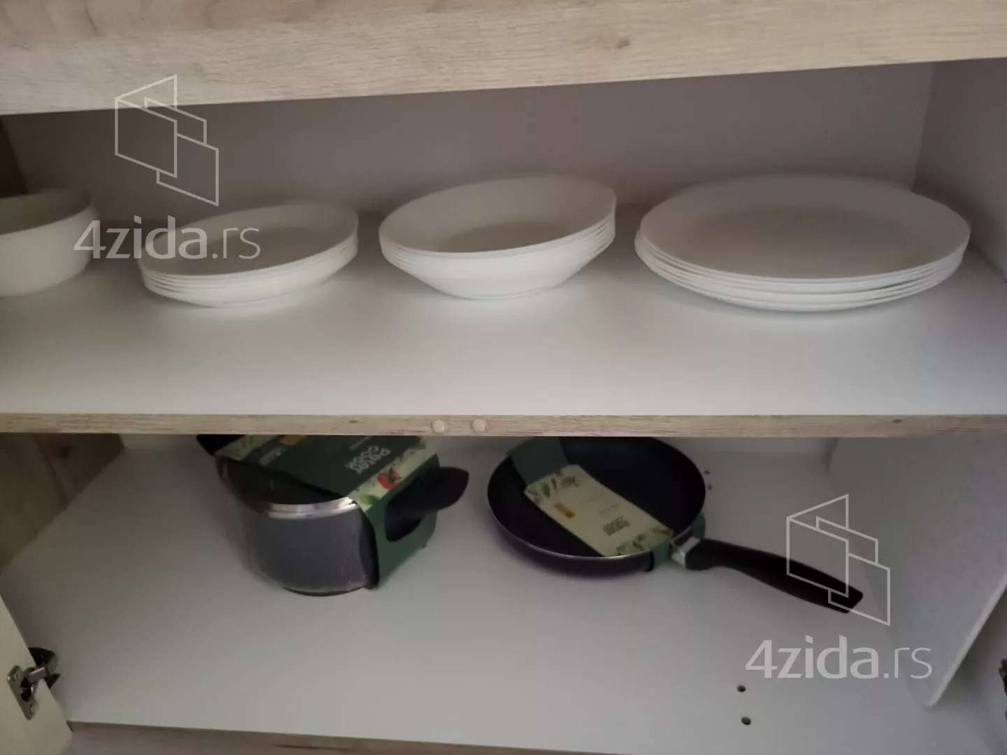 Jednoiposoban stan | 4zida