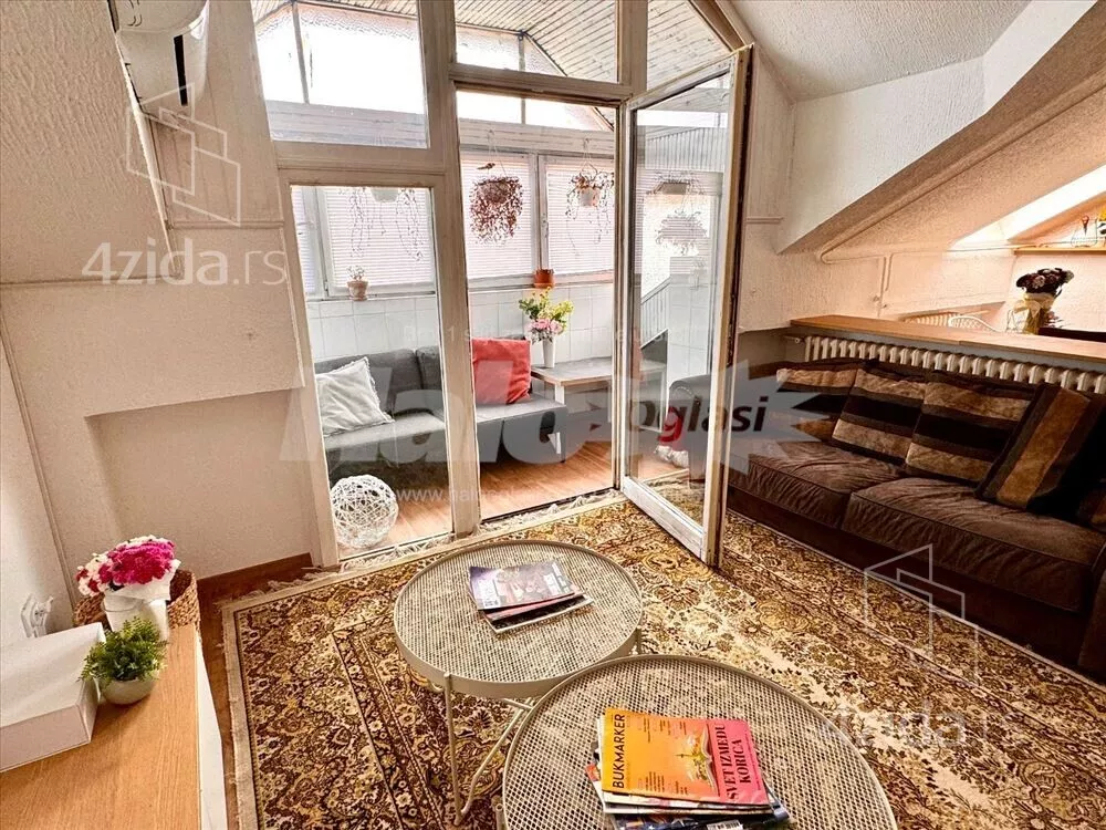 Petosoban stan | 4zida