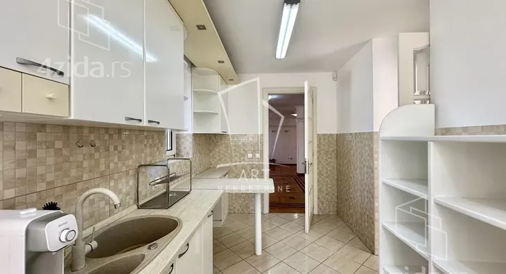 4-etažna kuća | 4zida