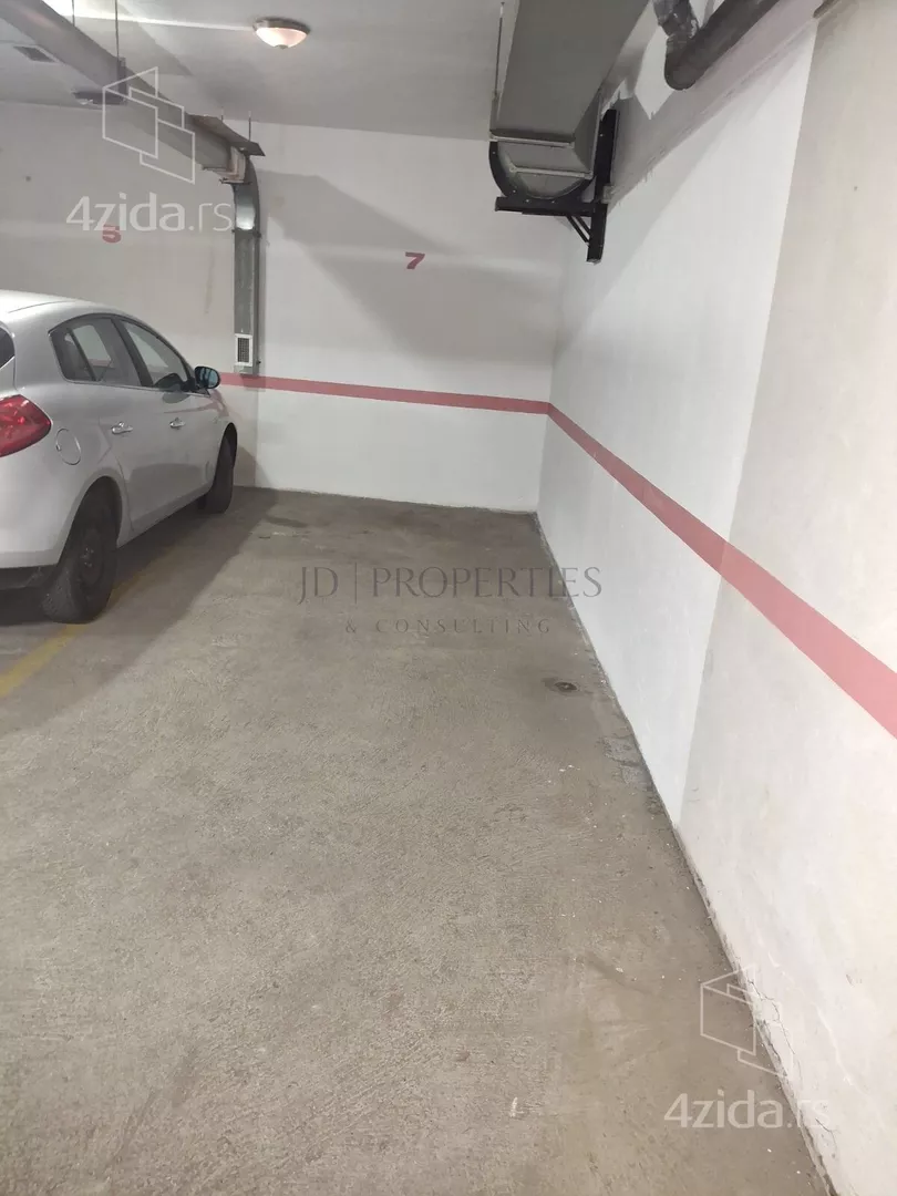 Garaža/Parking | 4zida