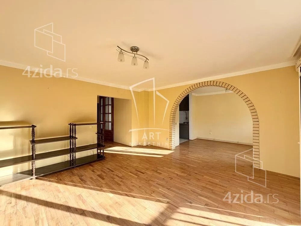 4-etažna kuća | 4zida